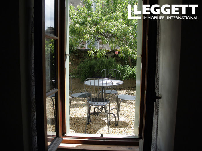 Image No.9-3 Bed House for sale