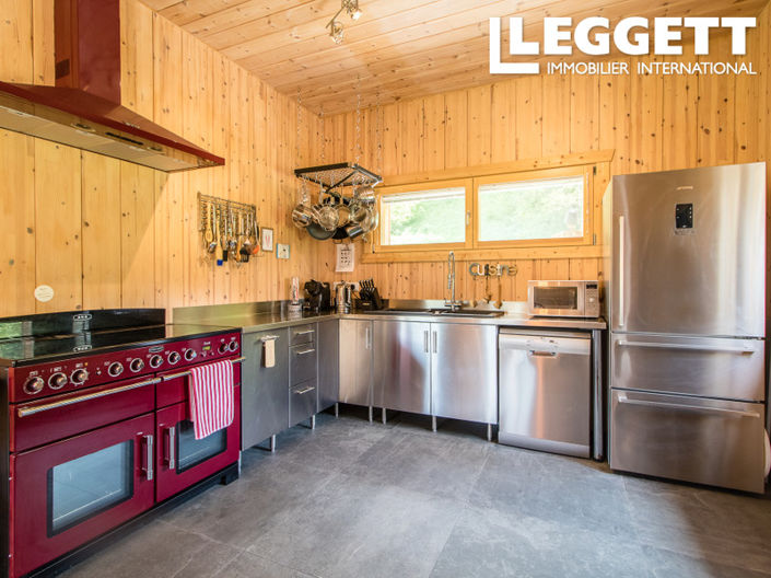 Image No.8-4 Bed House for sale