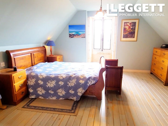 Image No.9-3 Bed House for sale