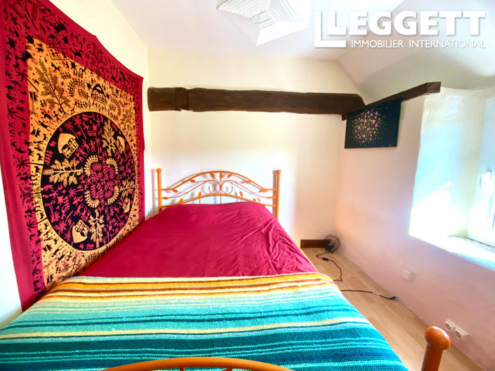 Image No.9-8 Bed House for sale