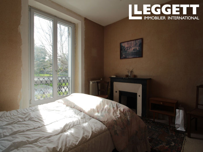 Image No.8-3 Bed House for sale