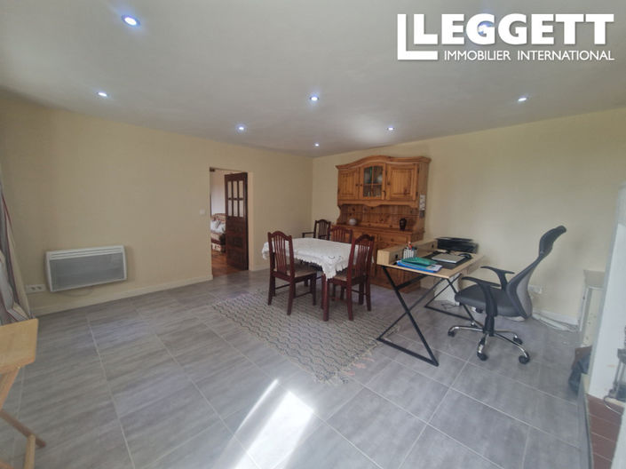 Image No.6-3 Bed House for sale