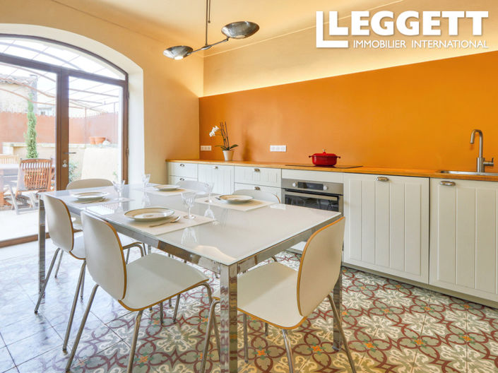 Image No.6-5 Bed House for sale