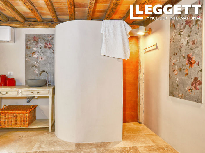 Image No.9-5 Bed House for sale