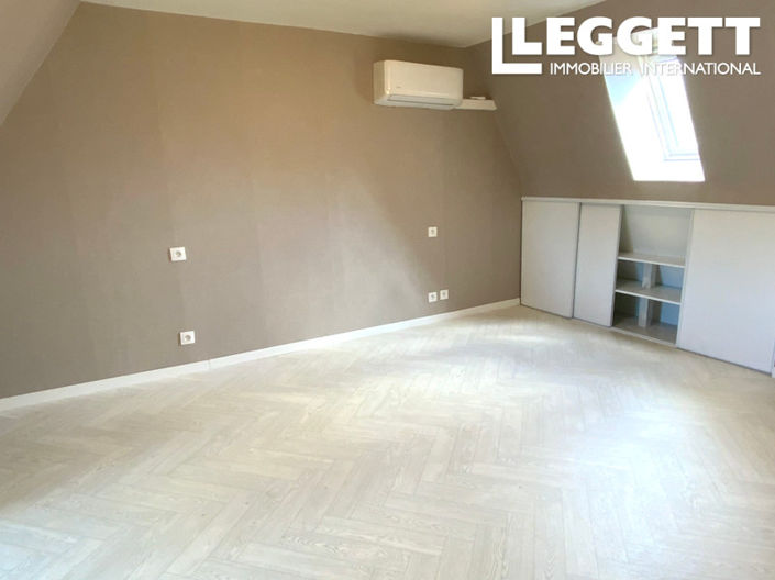 Image No.5-2 Bed House for sale