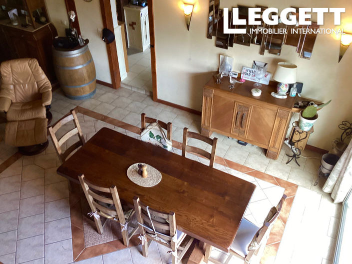 Image No.6-3 Bed House for sale