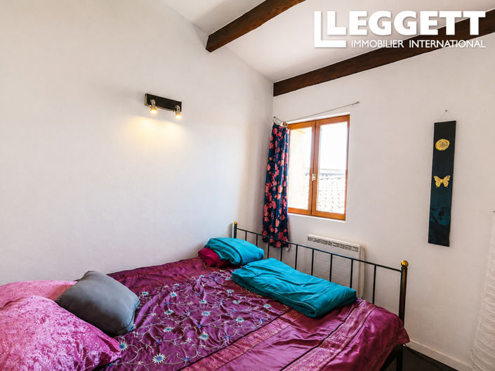 Image No.10-3 Bed House for sale