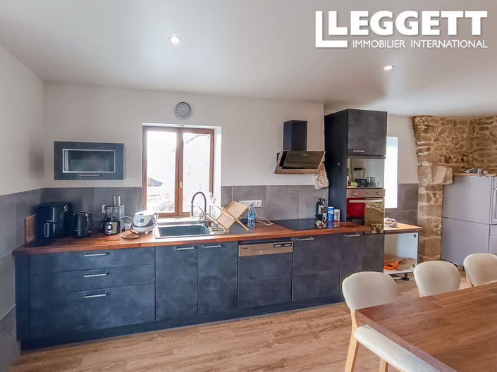 Image No.7-3 Bed House for sale