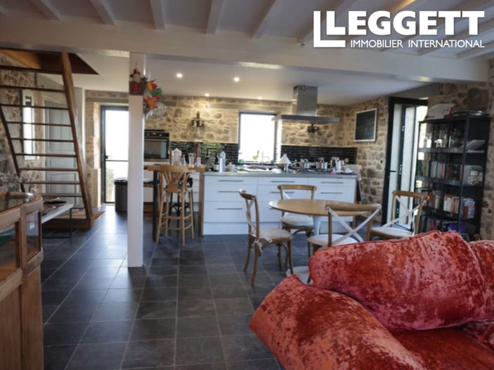 Image No.4-6 Bed House for sale