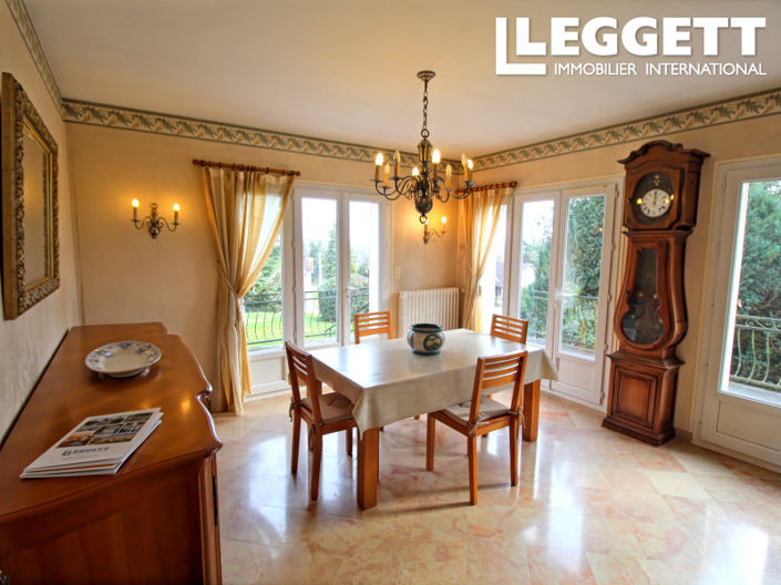 Image No.3-4 Bed House for sale