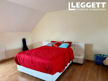 ahr0chm6ly9jzg4uagvzdglhlmltbw8vaw1hz2uvvevom