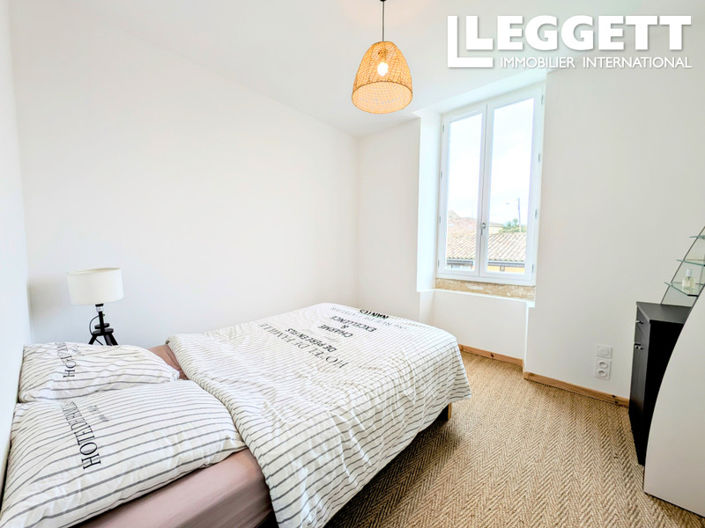 Image No.10-4 Bed House for sale