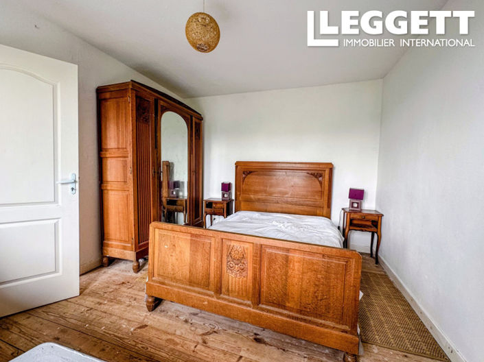 Image No.6-3 Bed House for sale