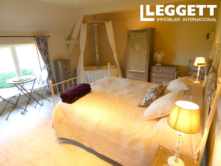 Image No.7-4 Bed House for sale