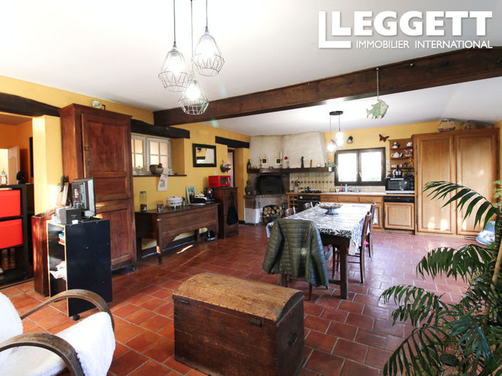 Image No.7-3 Bed House for sale