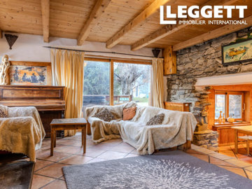 1 - Les Allues, House