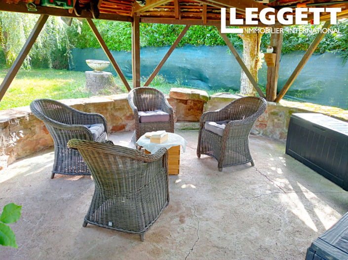 Image No.9-2 Bed House for sale