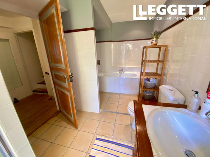 Image No.10-4 Bed House for sale