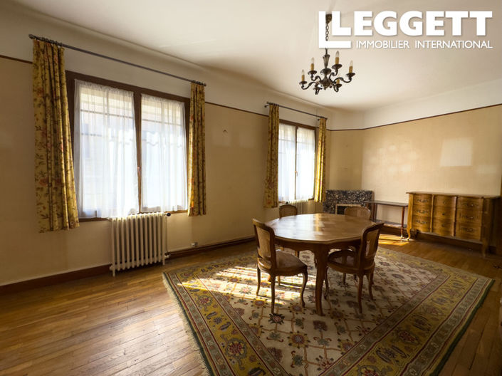 Image No.6-4 Bed House for sale