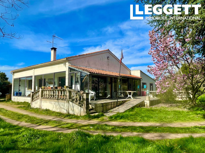 Image No.1-3 Bed House for sale