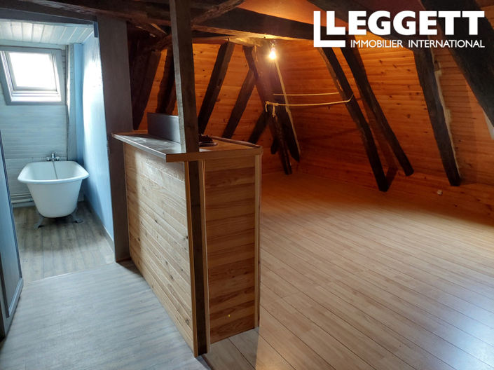 Image No.10-2 Bed House for sale