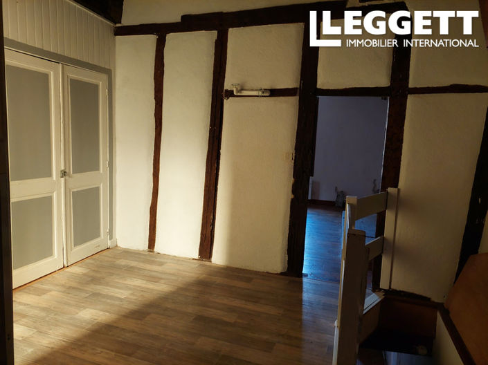 Image No.5-2 Bed House for sale