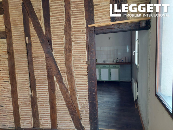 Image No.8-2 Bed House for sale