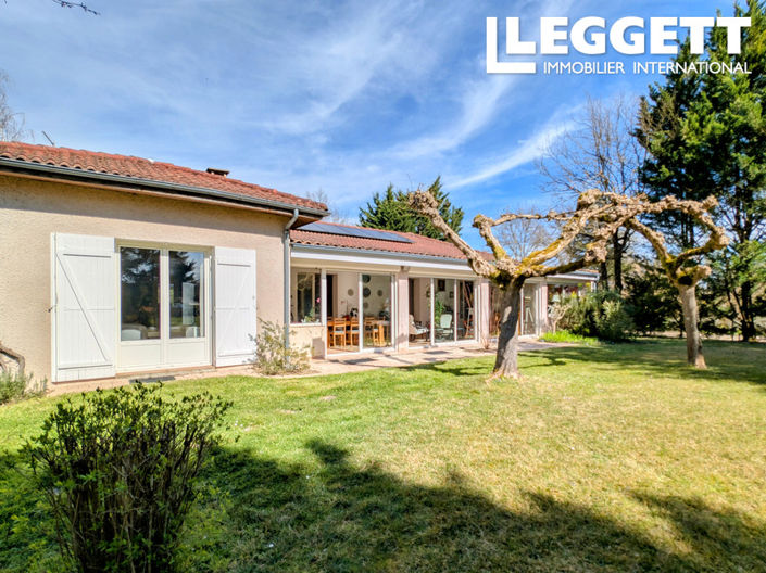 Image No.2-4 Bed House for sale