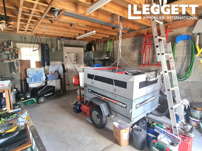 Image No.9-3 Bed House for sale