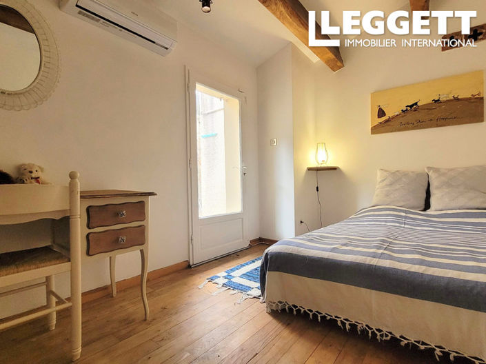 Image No.8-3 Bed House for sale