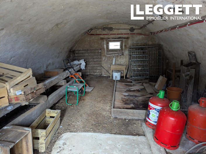 Image No.9-6 Bed House for sale