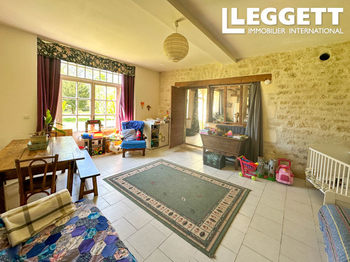 Image No.7-4 Bed House for sale