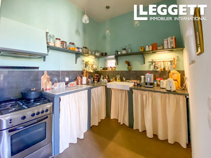 Image No.9-3 Bed House for sale