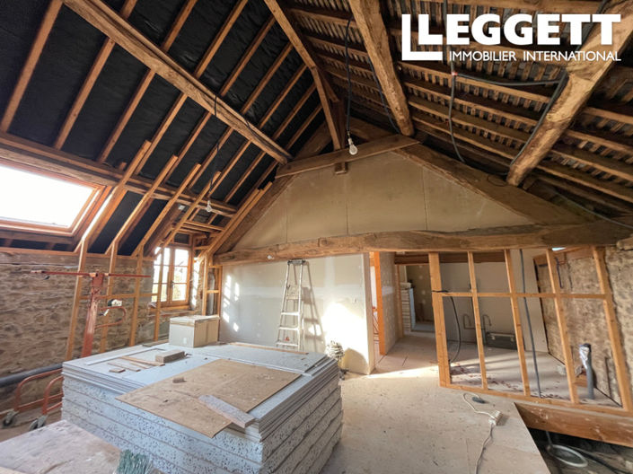 Image No.10-3 Bed House for sale