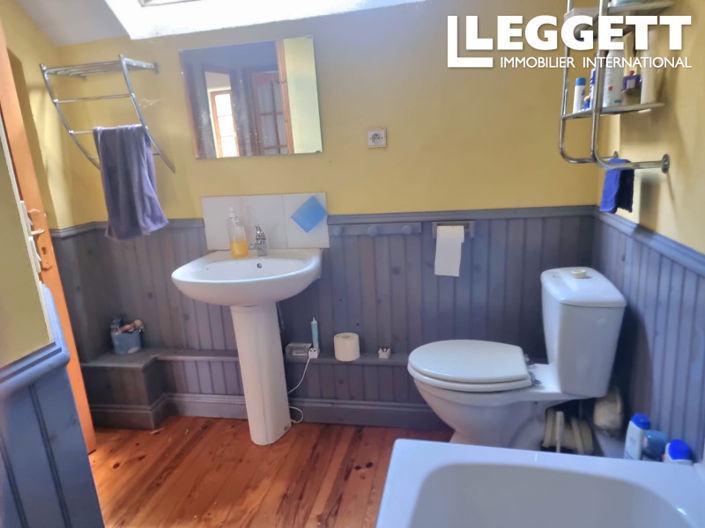 Image No.6-3 Bed House for sale