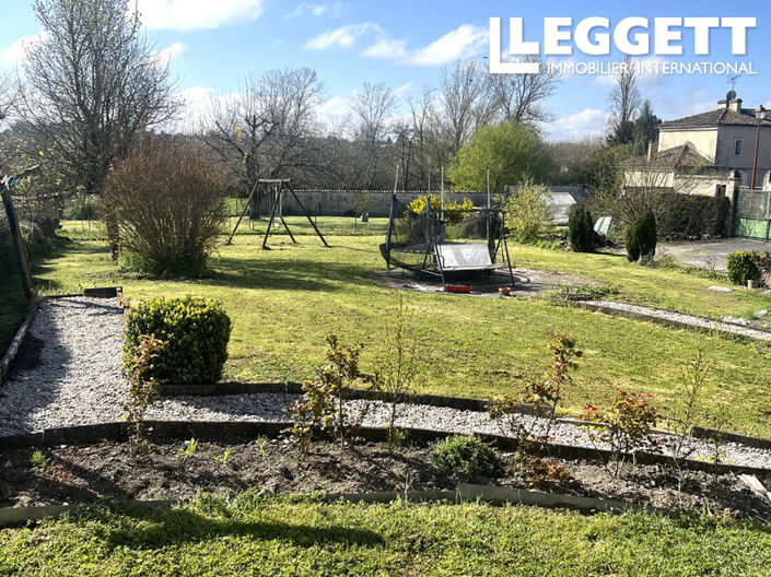 Image No.10-Commercial de 3 chambres à vendre à Charente