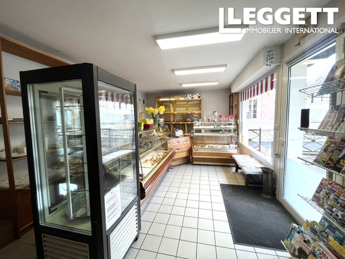 Image No.2-Commercial de 3 chambres à vendre à Charente