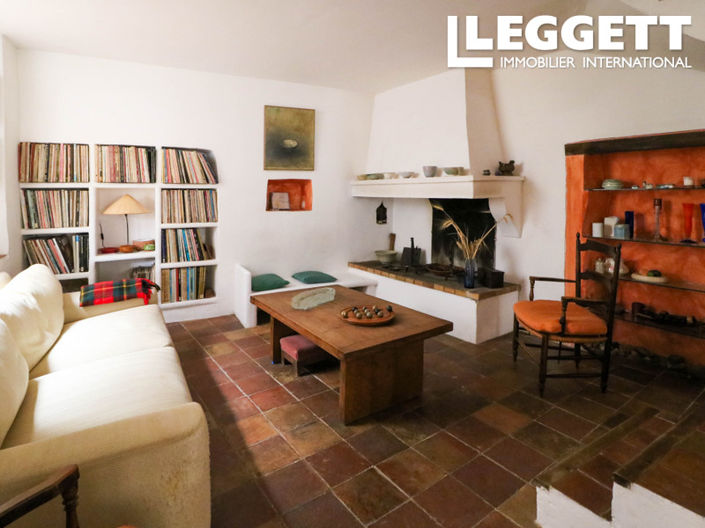 Image No.1-4 Bed House for sale