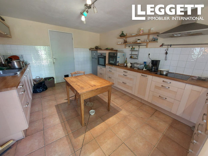 Image No.6-Maison de 7 chambres à vendre à Charente