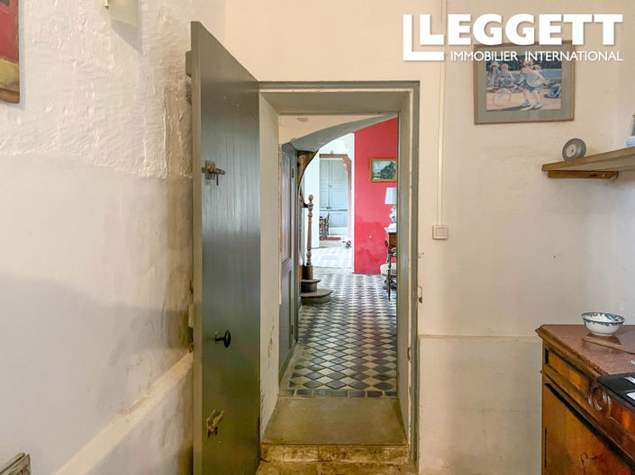 Image No.8-10 Bed Chateaux for sale