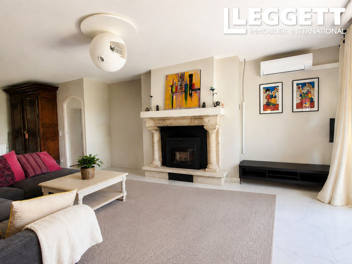 Image No.4-2 Bed House for sale