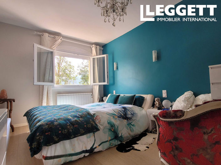 Image No.6-2 Bed House for sale