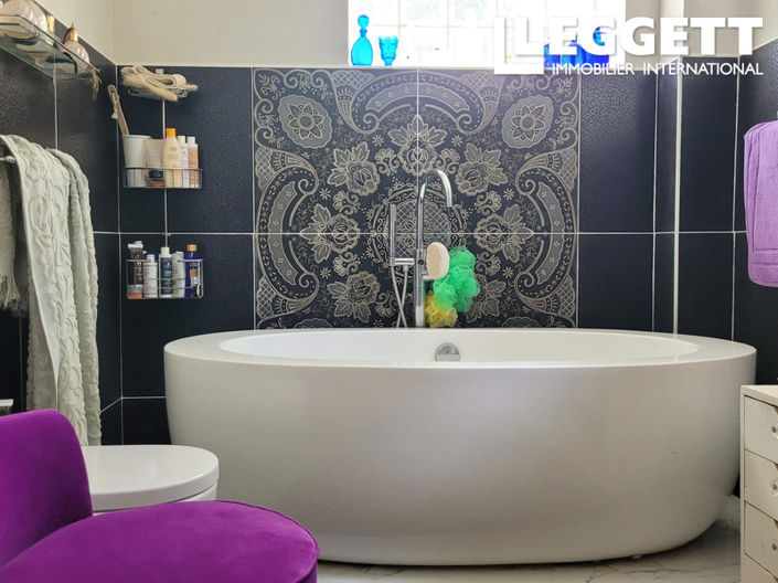 Image No.7-2 Bed House for sale