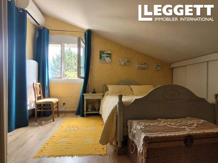 Image No.8-2 Bed House for sale