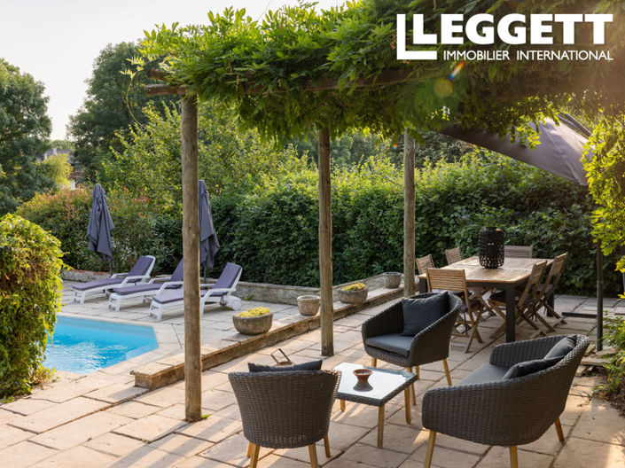 Image No.2-Maison de 4 chambres à vendre à Lacombe