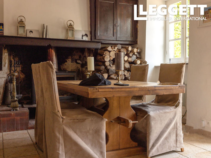 Image No.4-Maison de 4 chambres à vendre à Lacombe