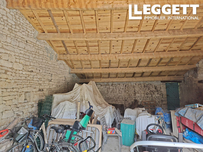 Image No.9-6 Bed House for sale