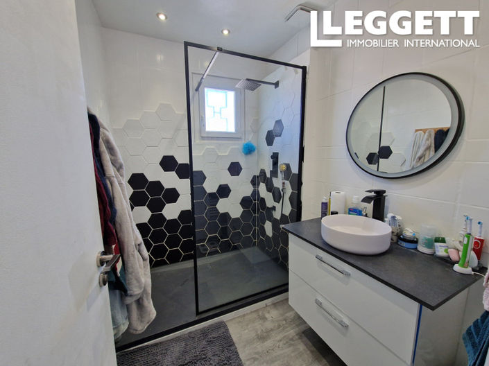 Image No.4-3 Bed House for sale