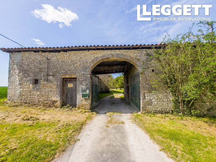 Image No.3-6 Bed Chateaux for sale