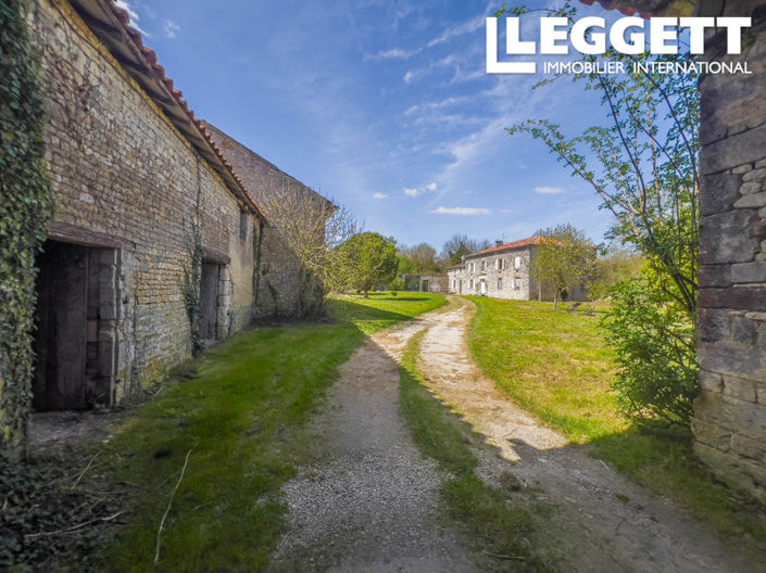 Image No.4-6 Bed Chateaux for sale